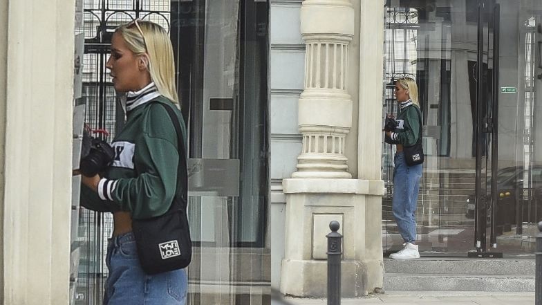 Lil Masti wypełnia obowiązki influencerki, paradując z aparatem po Warszawie