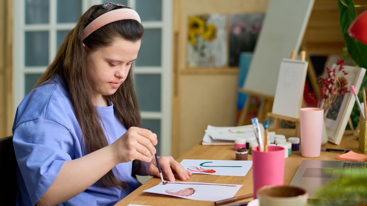 Zespół Bardeta-Biedla cechuje się m.in. otyłością i dysmorfią twarzy