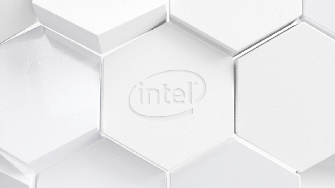 Intel z chipami Springhill Nervana (fot. Intel)