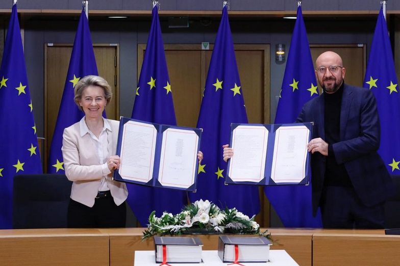 Umowa UE z Wielką Brytanią podpisana. Nie będzie twardego brexitu