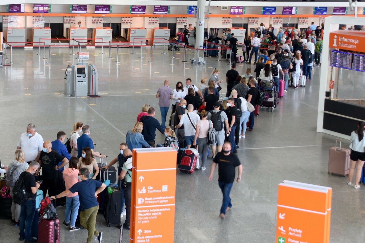 Tak mocny złoty nie był od lat. Jest grupa, która wyjątkowo skorzysta