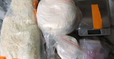 Zatrzymali dilera. Miał prawie 2 kg amfetaminy
