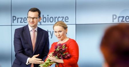 PiS traci władzę, syn europosłanki awansuje. Ma pracę w państwowej spółce