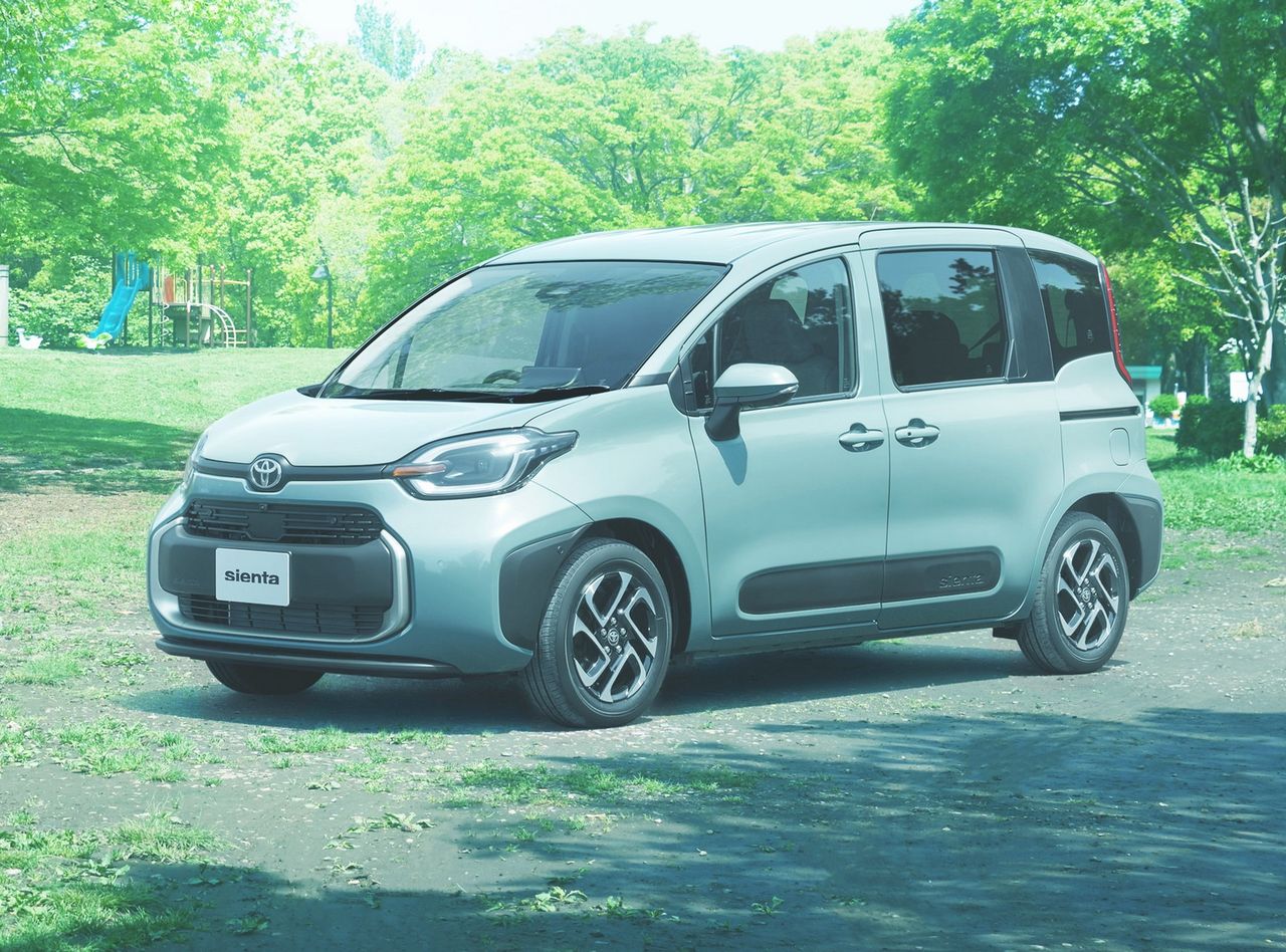 Nowa Toyota Sienta to Yaris Verso naszych czasów. Minivany jeszcze nie umarły