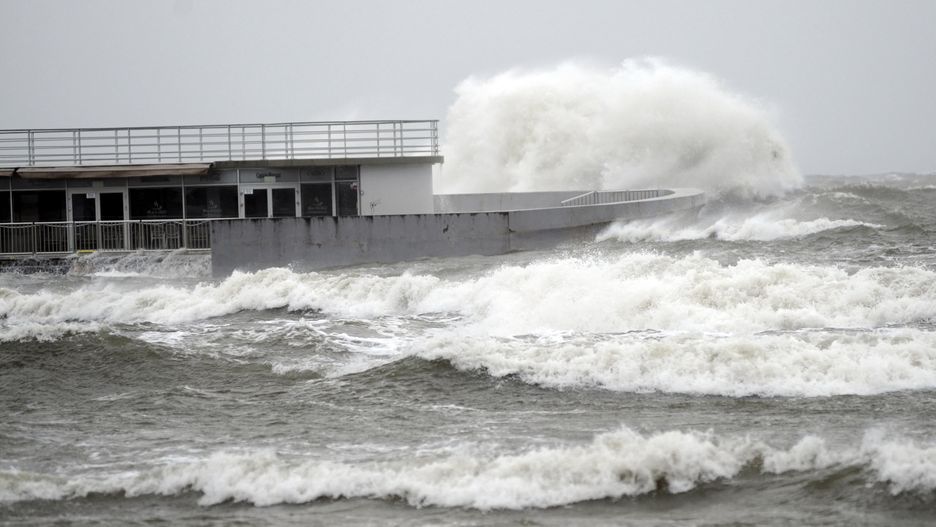 IMGW ostrzega przed sztormem na Bałtyku