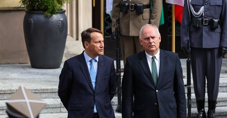 Gen. Skrzypczak domaga się zmian. Burza po słowach ministra Sikorskiego