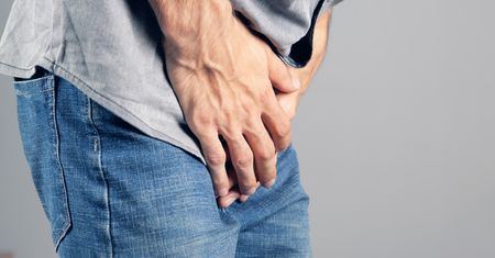 Grudki perliste – czym są i jak je usunąć?