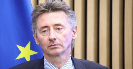 Gdula zdymisjonowany. "Trzeba było po nim gasić pożary"