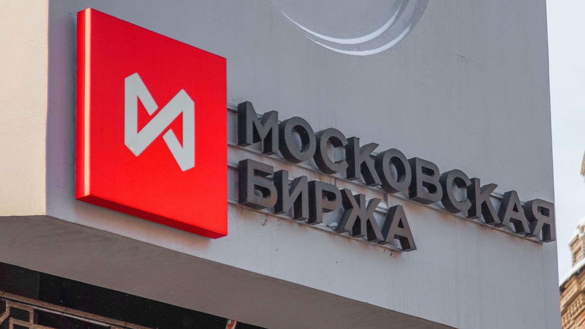 Moskiewska giełda wznowiła częściowo obrót akcjami