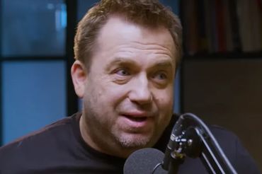 Bartosz Węglarczyk z newsletterem "U naczelnego" w Onecie. 