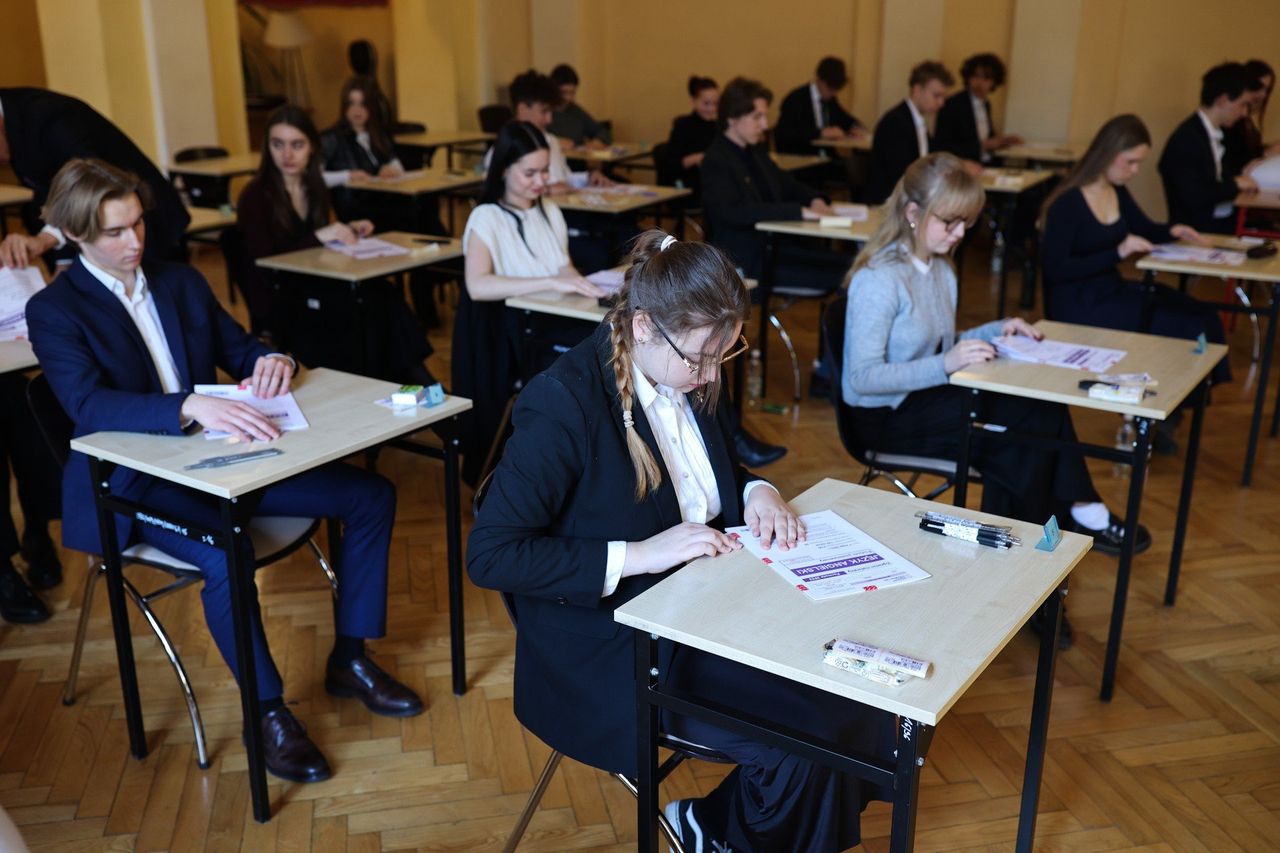 Matura z angielskiego 2025 już w środę. Ile trwa? Tu pojawią się arkusze i odpowiedzi
