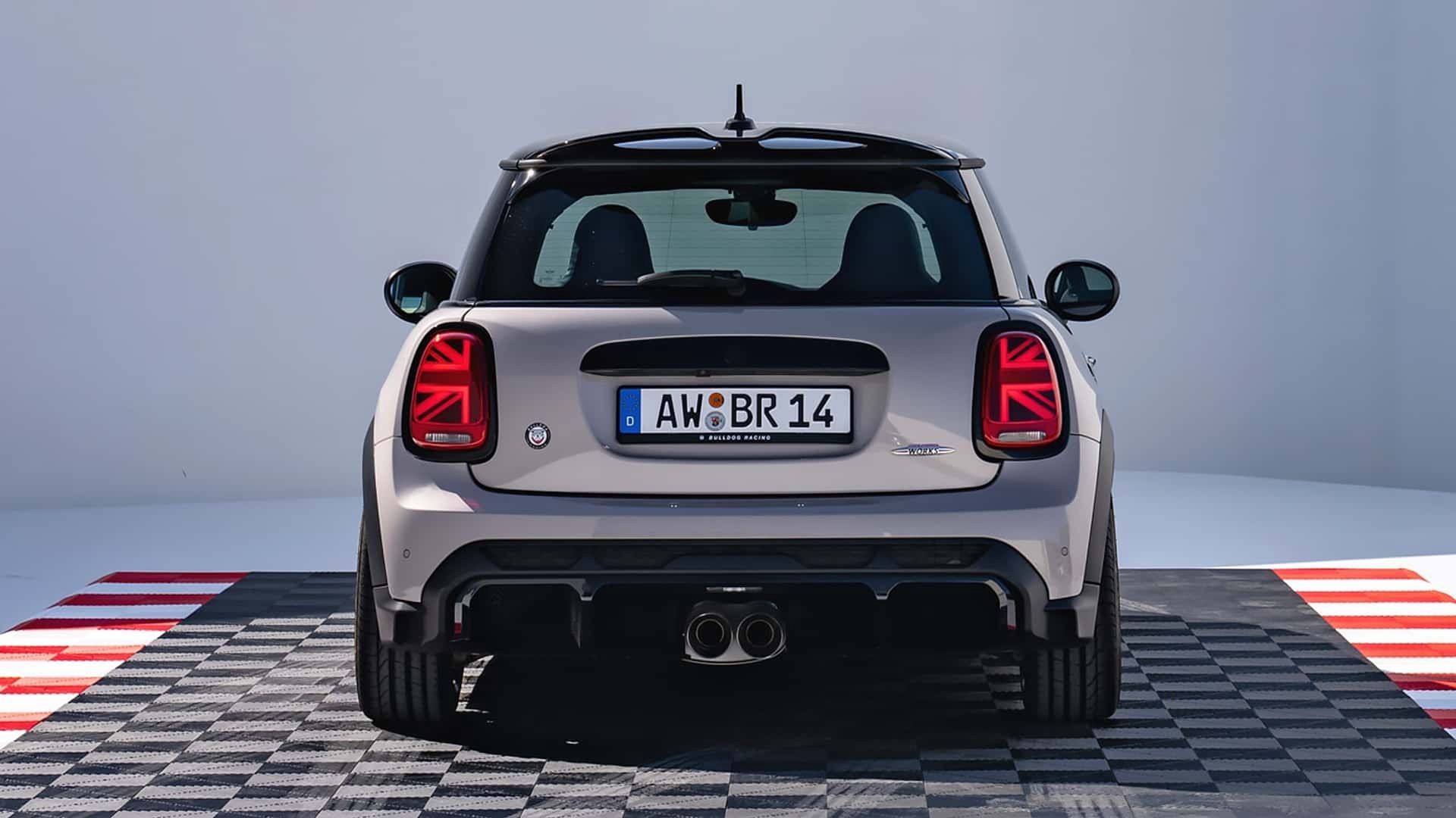 Mini John Cooper Works Bulldog Racing Edition