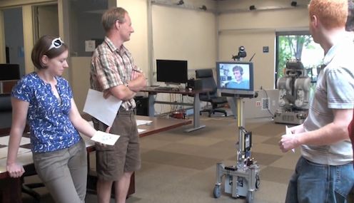 Robot pozwoli pracować w biurze bez wychodzenia z domu (wideo)
