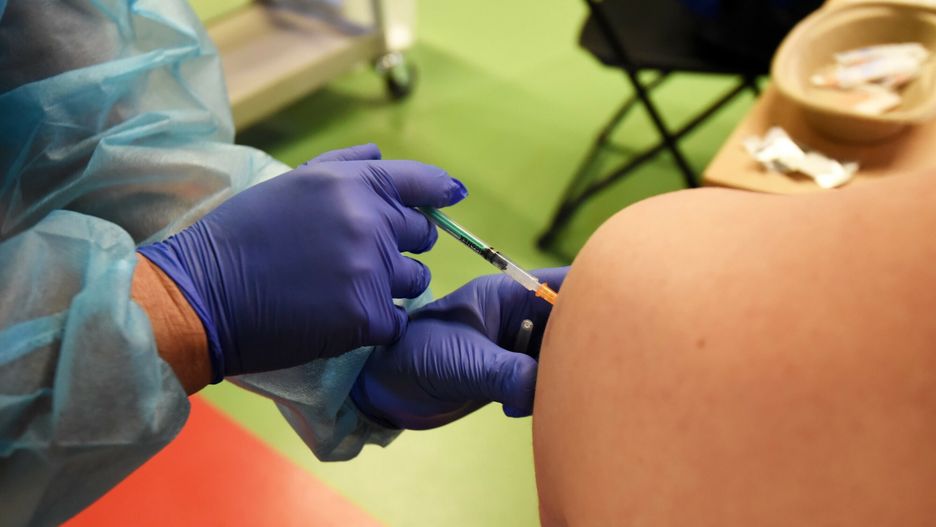 Koronawirus. EMA dopuszcza szczepienie 12-latków