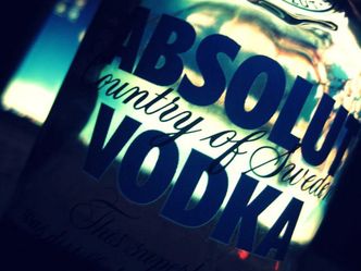 Absolut się ugiął pod ciężarem krytyki. Nie wraca do Rosji