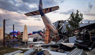 Tragedia na Mazowszu, samolot runął na hangar. 5 osób nie żyje