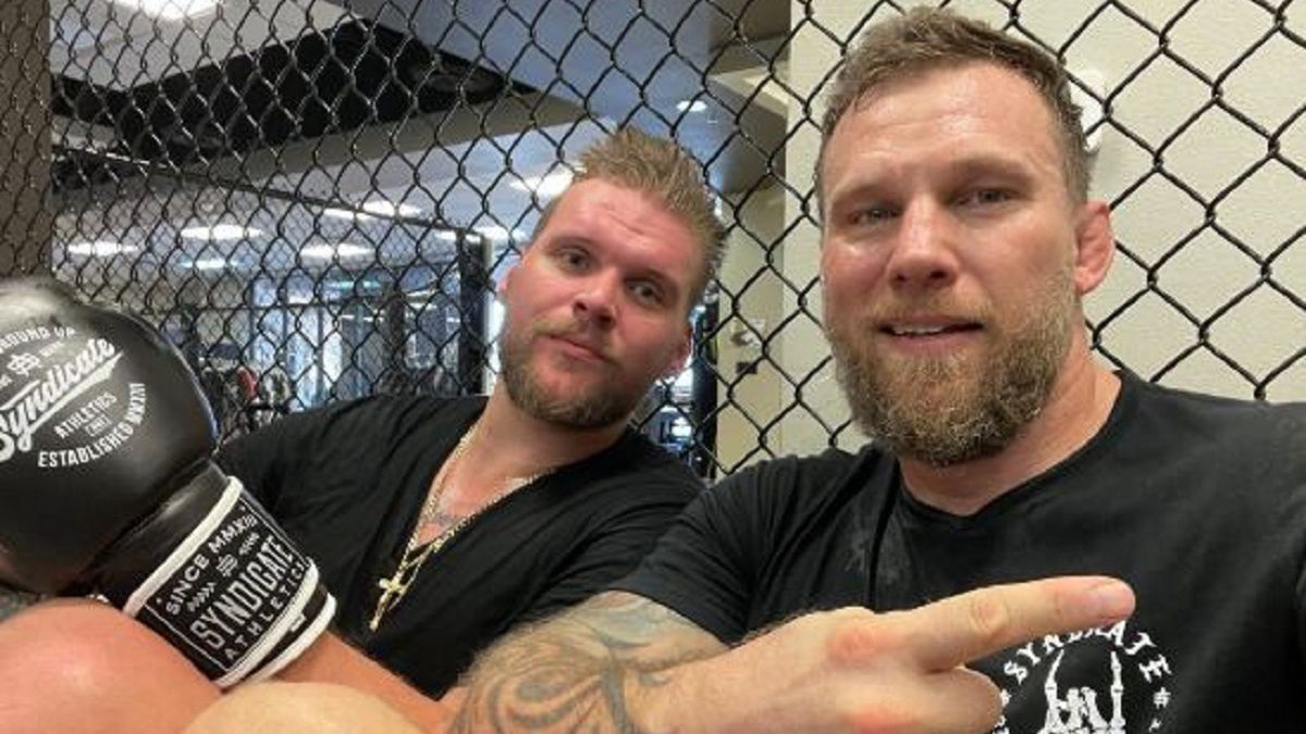 Robin Lehner (screen - Twitter)