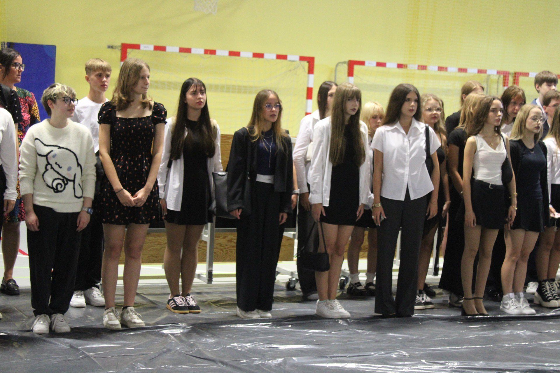 Rozpoczęcie roku szkolnego w III LO w Gnieźnie. W szkołach powiatowych naukę rozpocznie blisko 6 tys. uczniów