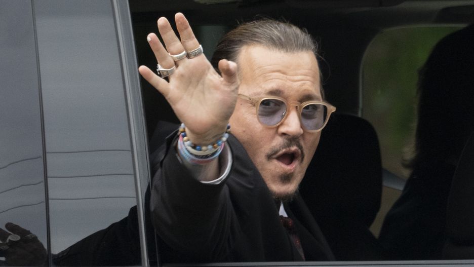 Johnny Depp po jednej z rozpraw z Amber Heard