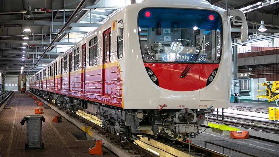 Warszawa. Wyremontowane pociągi niedługo wyjadą na tory