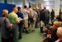 Szukasz pracy? Stacz kolejkowy legalnie zarabia ponad 40 zł za godzinę