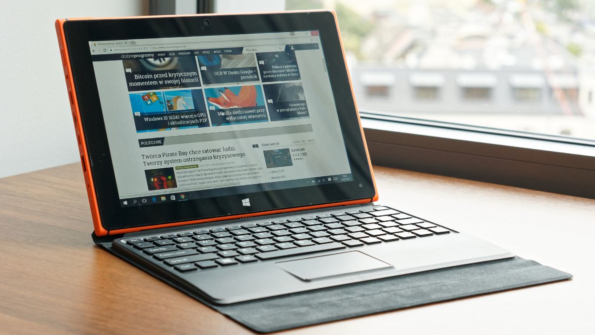 Ioision Walknbook: czterordzeniowa hybryda z Windows 10 za 800 zł? 1