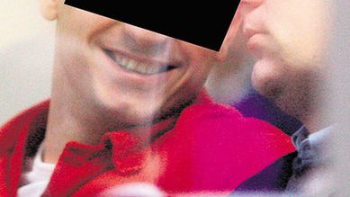 Widać, że oskarżonym gangsterom dopisywał humor