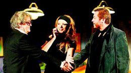 Bogdan Koca (z lewej),  Magdalena Kępińska i  Marek Prażanowski w sztuce "Jesteśmy braćmi