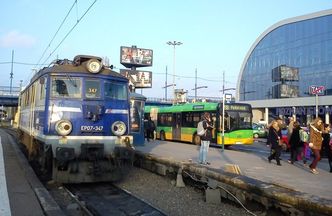 Przed świętami więcej miejsc w pociągach