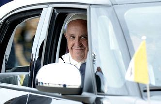 82 tys. dol. za czarnego Fiata. Jeździł nim papież Franciszek