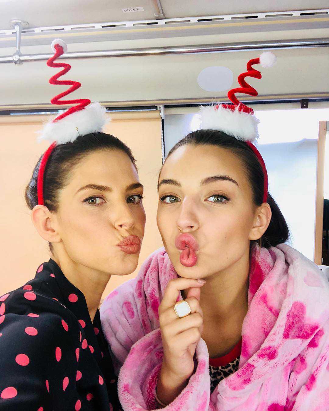 Julia Wieniawa, Weronika Rosati na planie serialu "Zawsze warto"