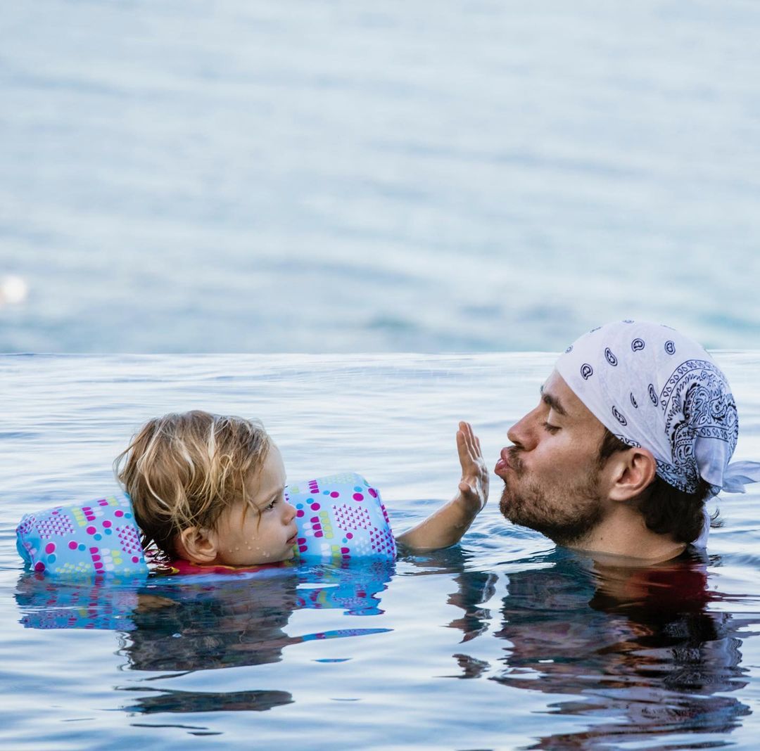 Enrique Iglesias z synem