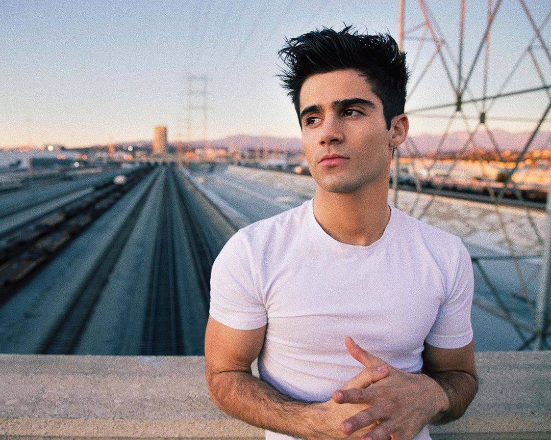 Max Ehrich, Instagram