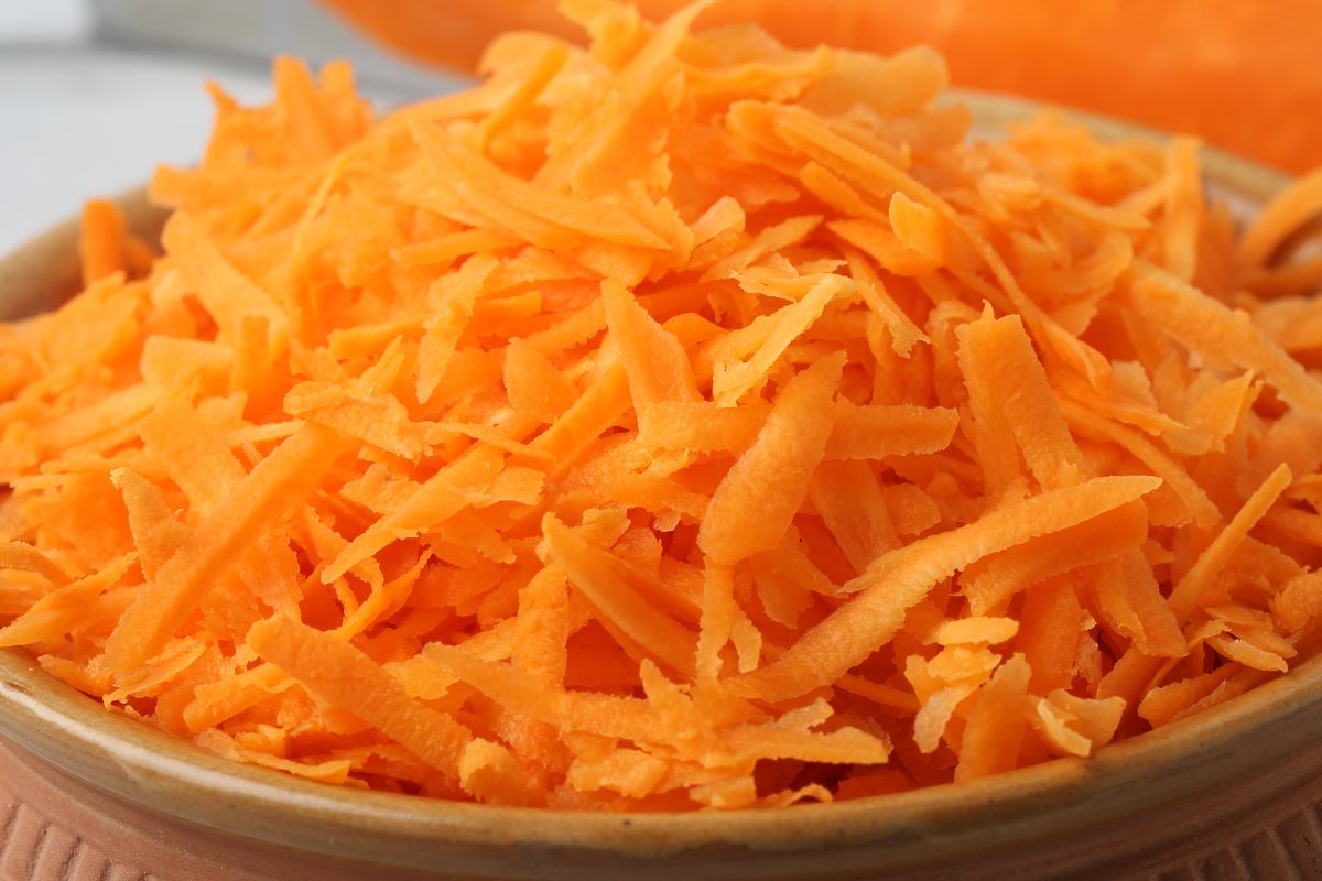 Carrot salad with orange