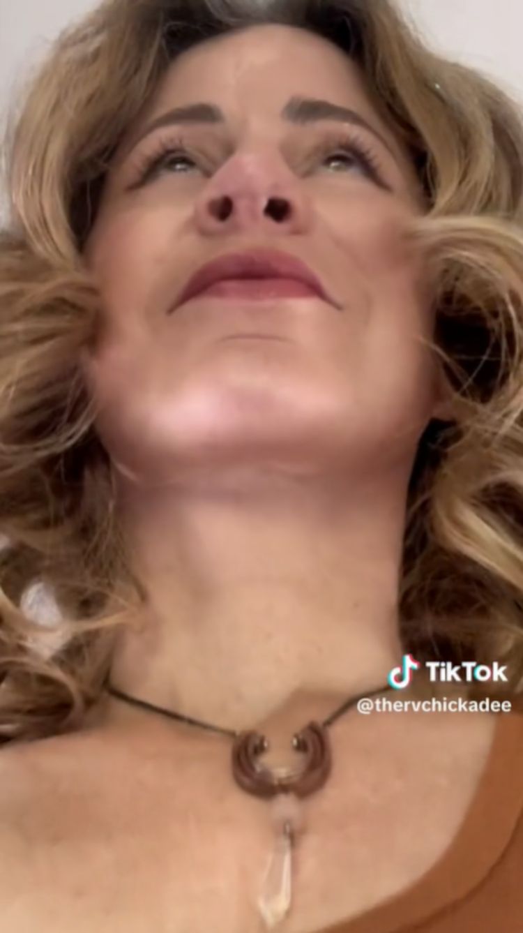 50-latka prezentuje efekty metamorfozy. Internauci są w szoku