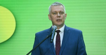 "Surowe konsekwencje". Siemoniak komentuje incydent z Braunem