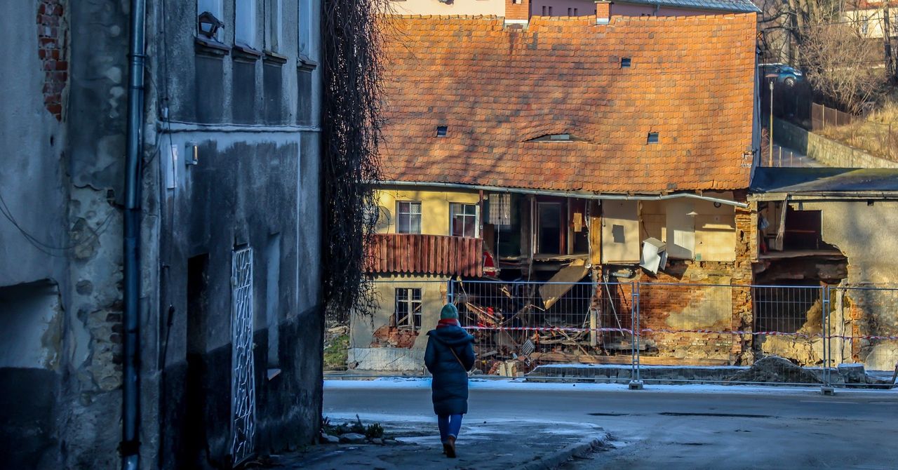 Skarb Państwa wykupi domy zniszczone przez powódź. Zostało kilka miesięcy