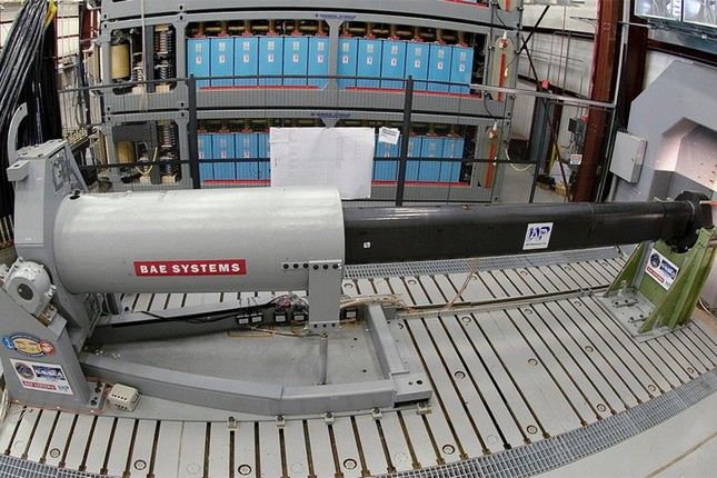 Railgun przestaje być fikcją. Pierwsze elektryczne działo na pokładzie okrętu wojennego 2