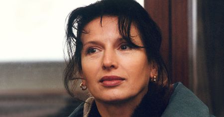 Uciekła z planu Andrzeja Wajdy, nazywano ją "królową śmiałych scen". O odważnych rolach Marzeny Trybały mówił cały kraj. "Niczego nie żałuję"