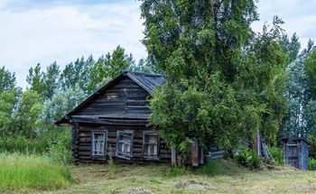 Rozbiórka domu. Tak unikniesz problemów z urzędem