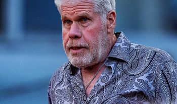 Ron Perlman nie odpuszcza. Wciąż chce nakręcić "Hellboya 3" z Guillermo del Toro