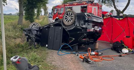Kierowca nie żyje, dzieci trafiły do szpitala. Dramat pod Płockiem