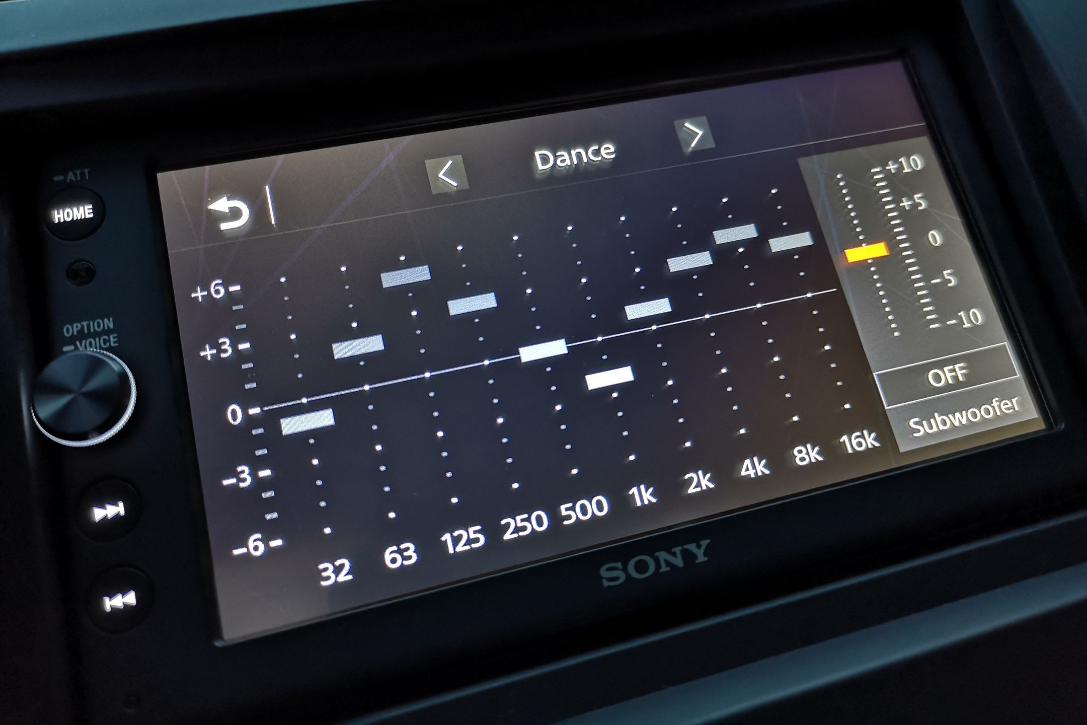 Sony XAV-AX100: sposób na Android Auto i Apple CarPlay w każdym samochodzie 12