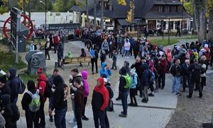Była godz. 8:00. Zdjęcie z Kuźnic. "Na piechotę by weszli w tym czasie"