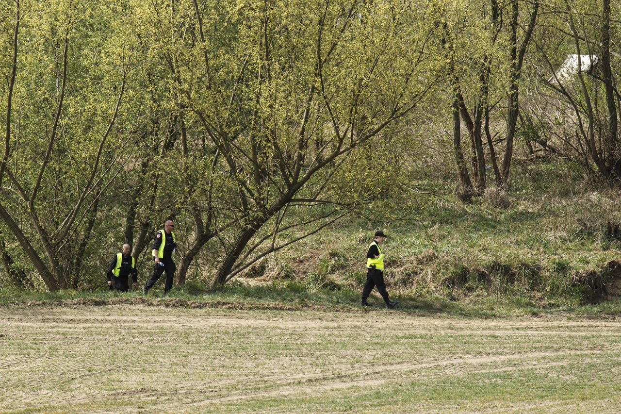 Poszukiwania Kacpra. Służby przeszukują rzekę. "To mogło być utonięcie" 
