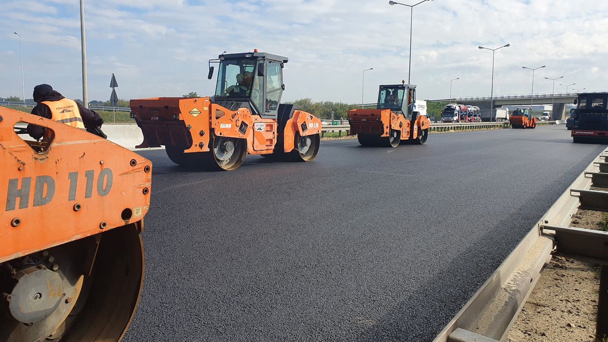 Remont polega głównie na wymianie wierzchniej warstwy