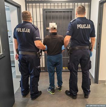 Jechał rowerem zygzakiem po Sandomierzu. Miał blisko promil i był poszukiwany przez sąd