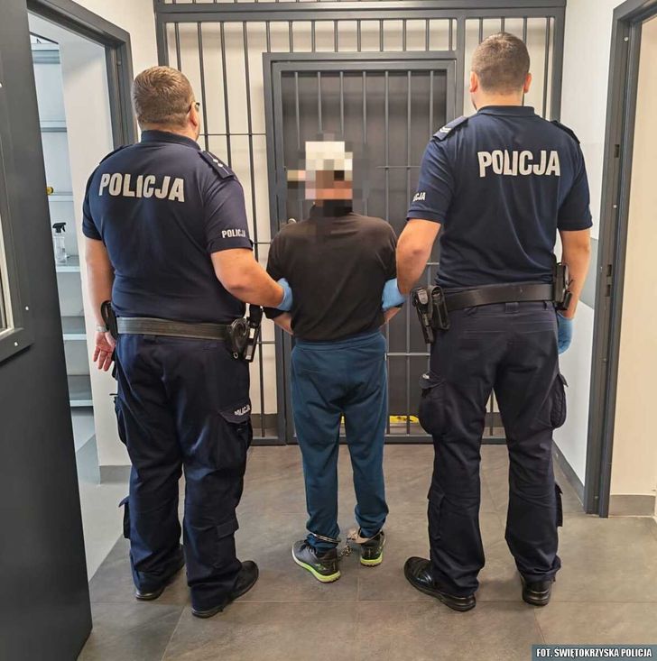 Jechał rowerem zygzakiem po Sandomierzu. Miał blisko promil i był poszukiwany przez sąd