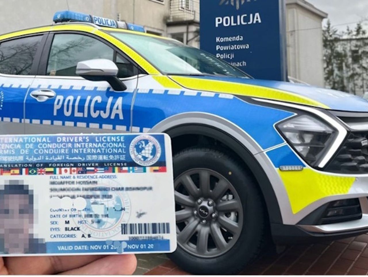 Kutno: Obcokrajowiec pokazał fałszywe prawo jazdy. Kupił je w internecie