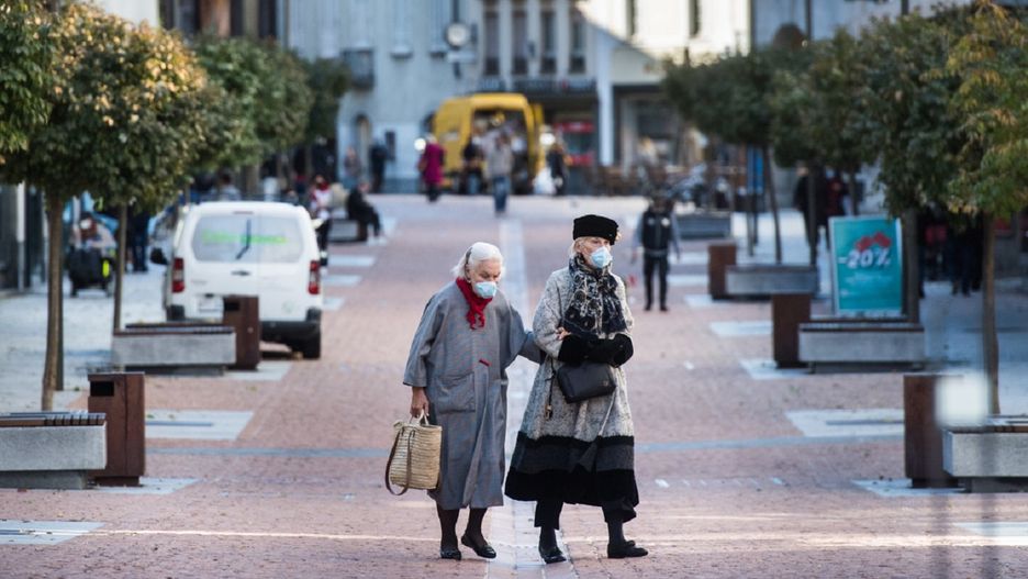 Godziny dla seniorów. Zmiana w funkcjonowaniu niektórych sklepów